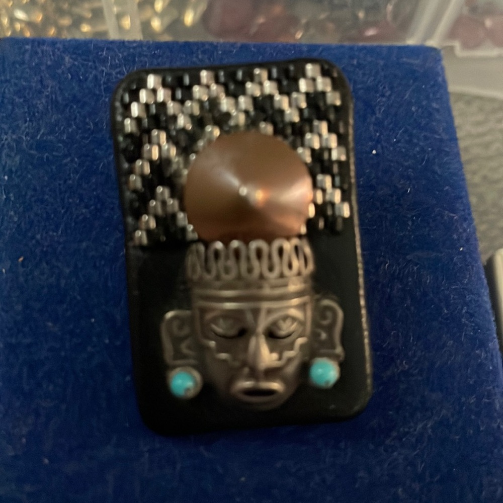 Jewelry or Glass 8/4